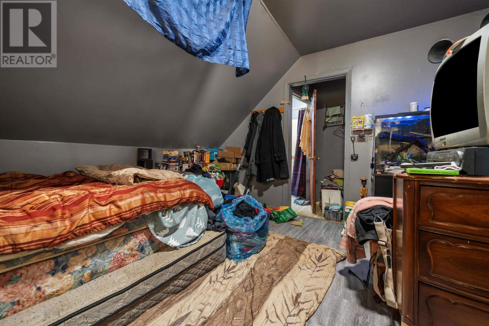 Property 3 of 40 of 277 MacLean Street