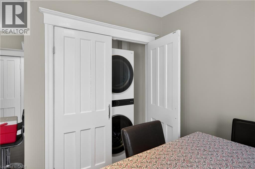 147 HOMEWOOD AVENUE - 35