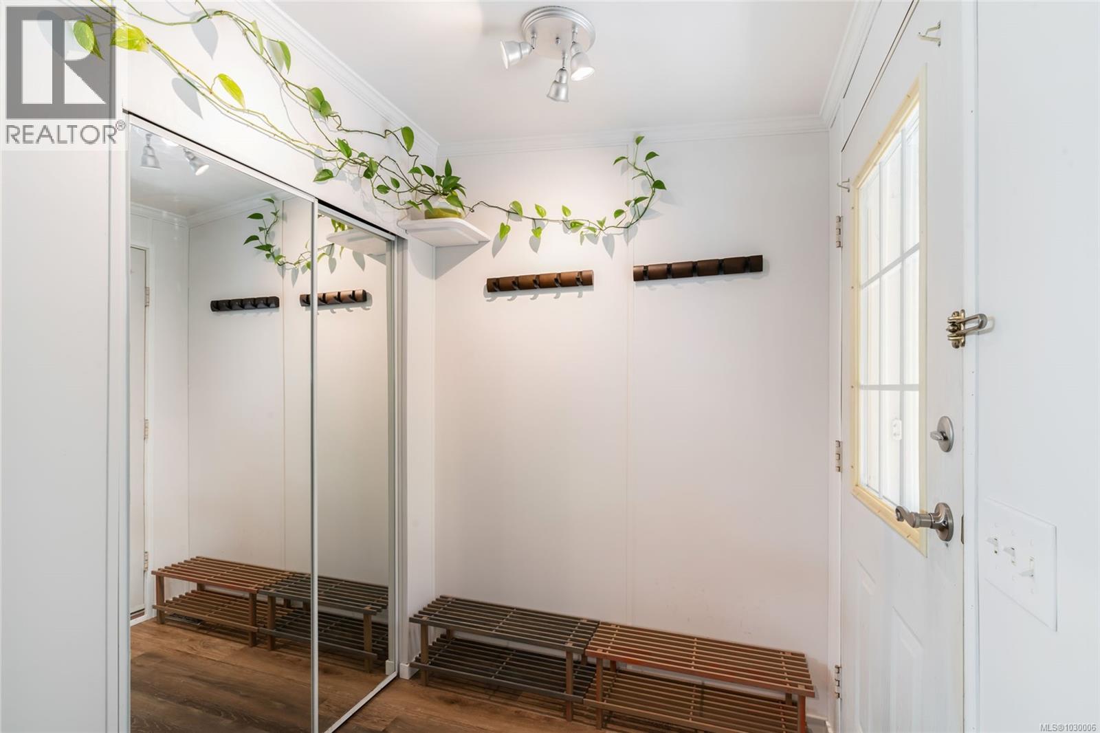 #76 971 DOUGLAS AVE - 15