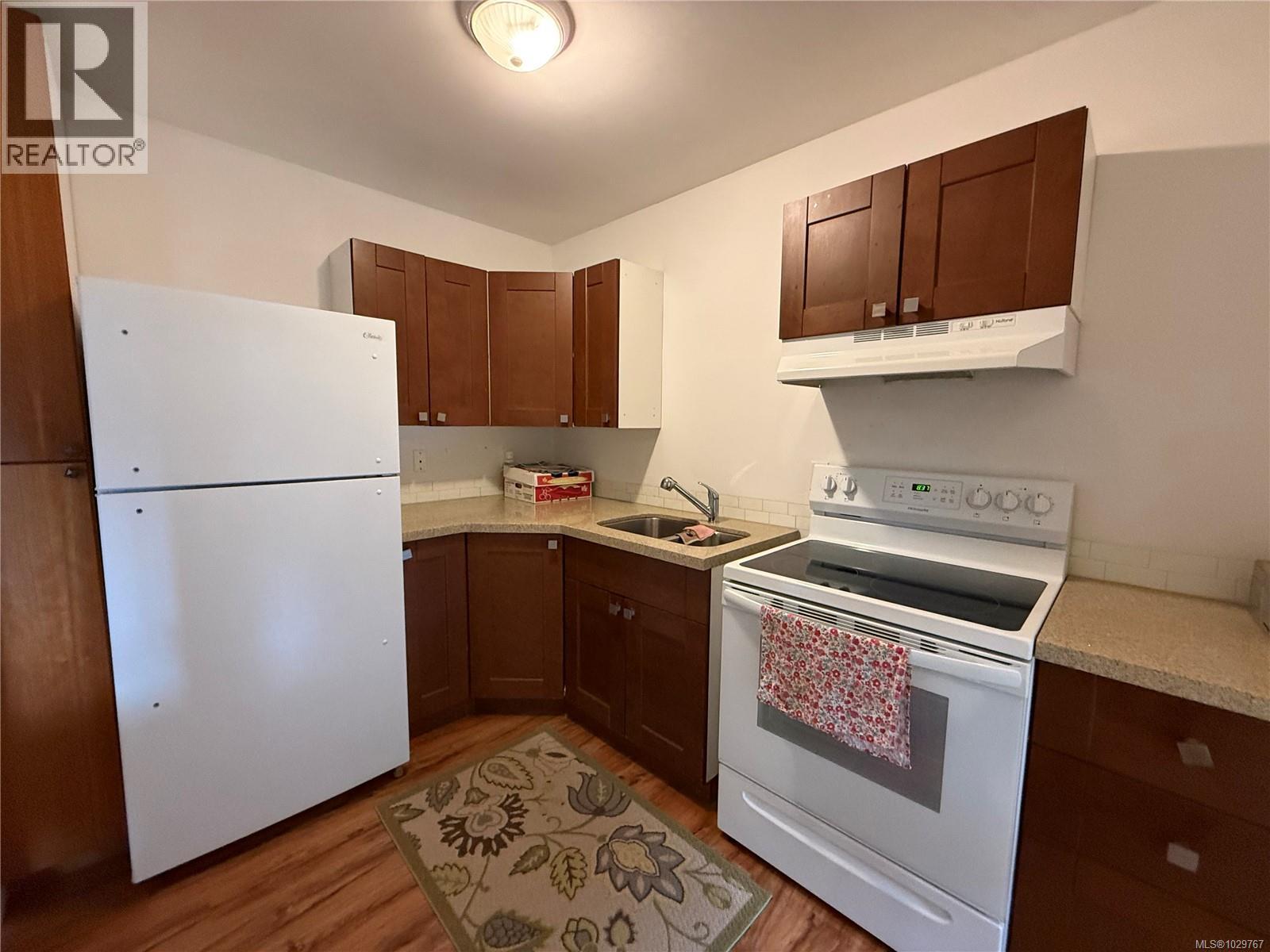 #3 7077 HIGHLAND DR - 6