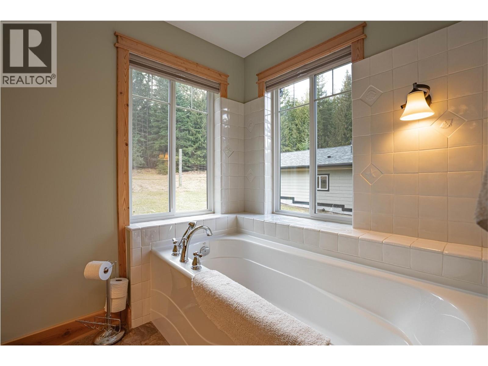 784 Lewis Road, Harrop