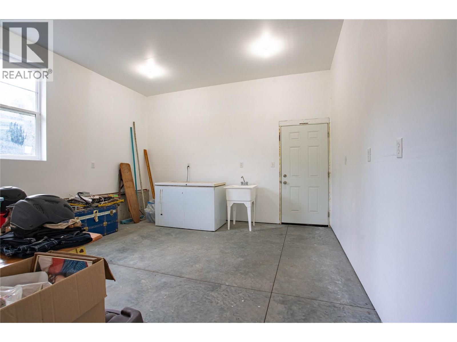 784 Lewis Road, Harrop