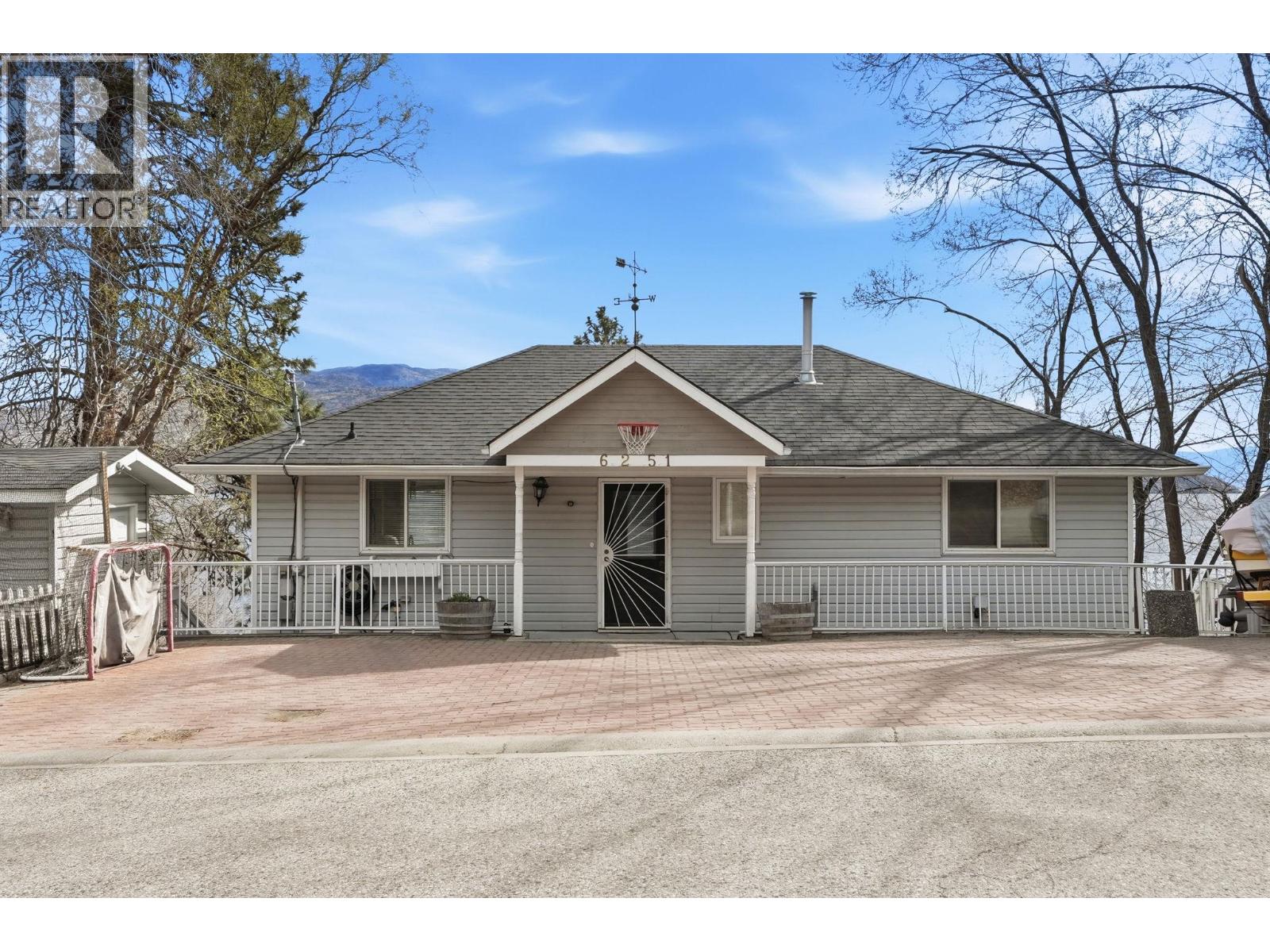 6251 Renfrew Road - 1