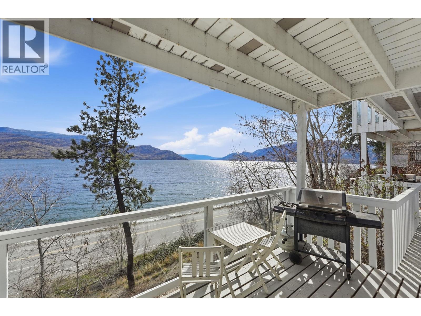 6251 Renfrew Road, Peachland