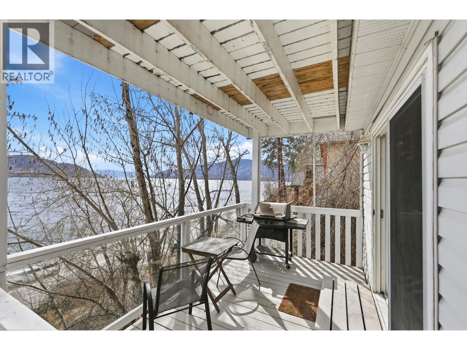 6251 Renfrew Road, Peachland