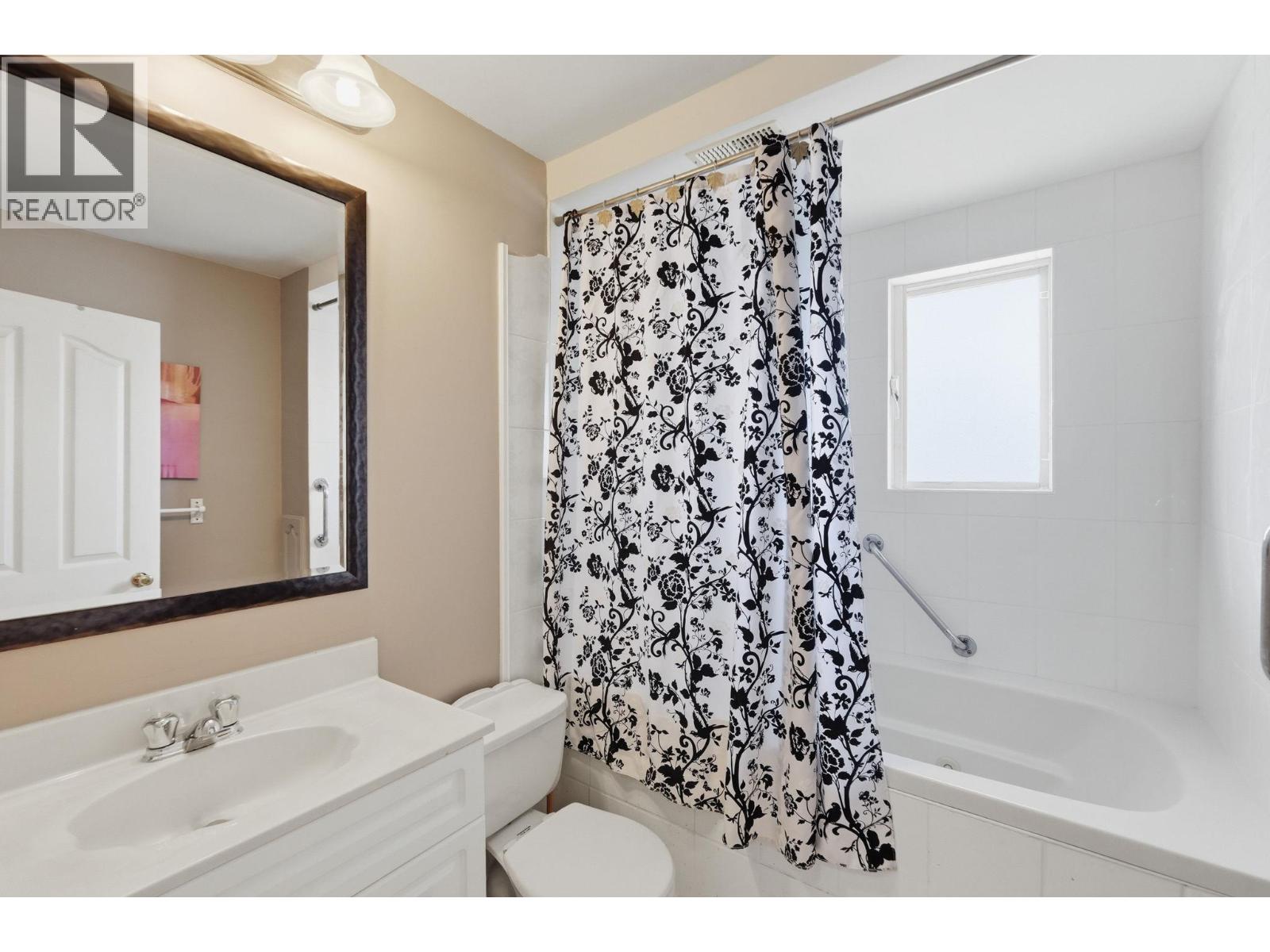 6251 Renfrew Road, Peachland