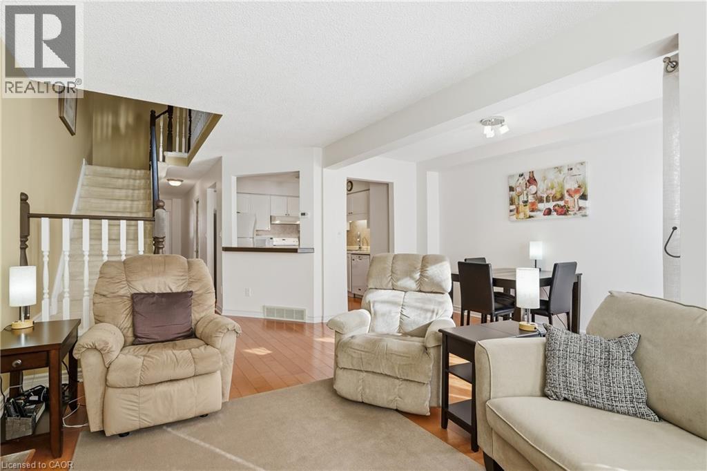 53 MYRTLE Avenue - 12