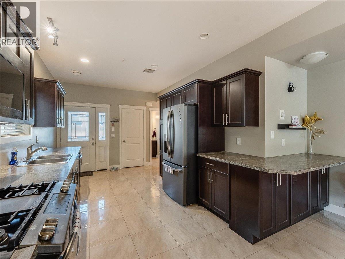 625 11TH Avenue Unit# 6, Castlegar