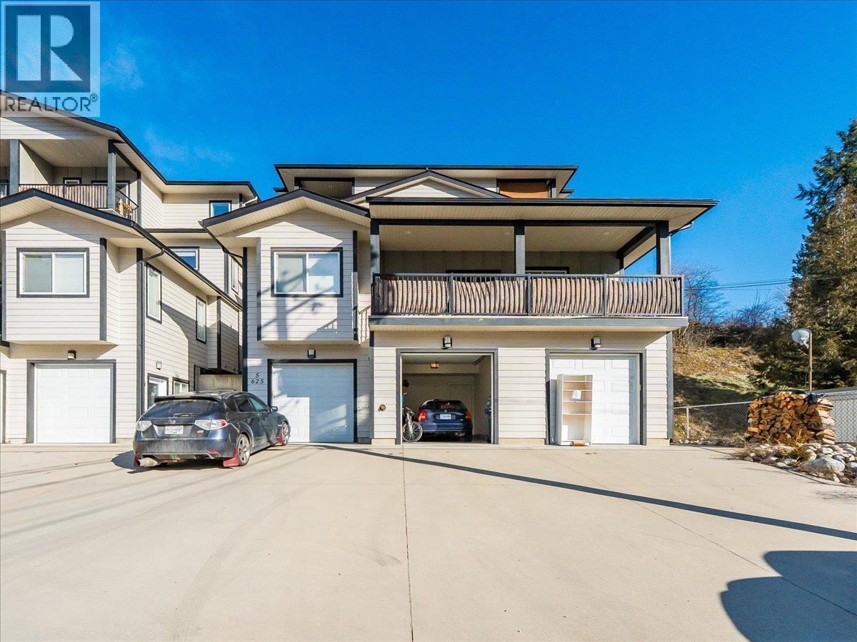 625 11TH Avenue Unit# 6, Castlegar