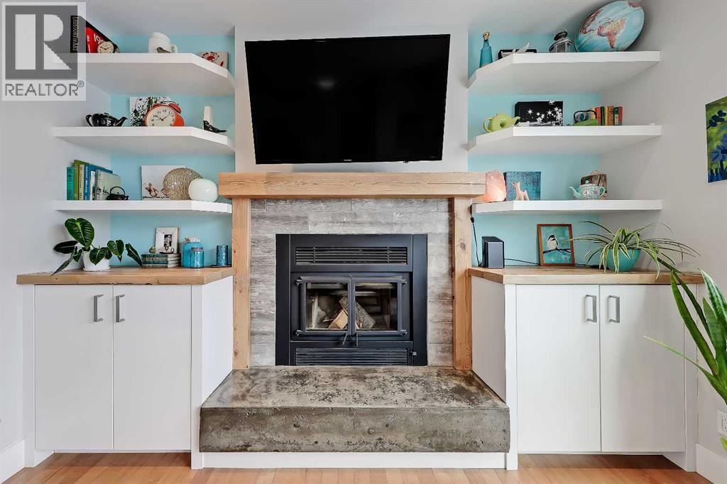 Single Family House for Sale in   Avenue NW Montgomery Calgary 