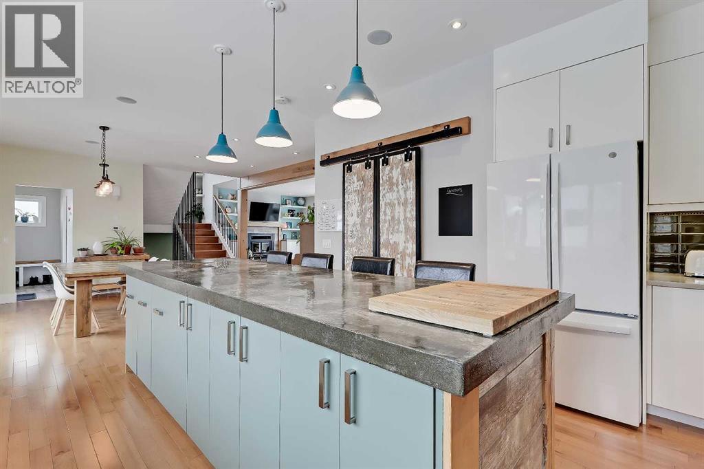 Single Family House for Sale in   Avenue NW Montgomery Calgary 