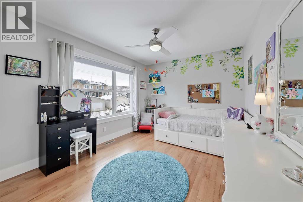 Single Family House for Sale in   Avenue NW Montgomery Calgary 