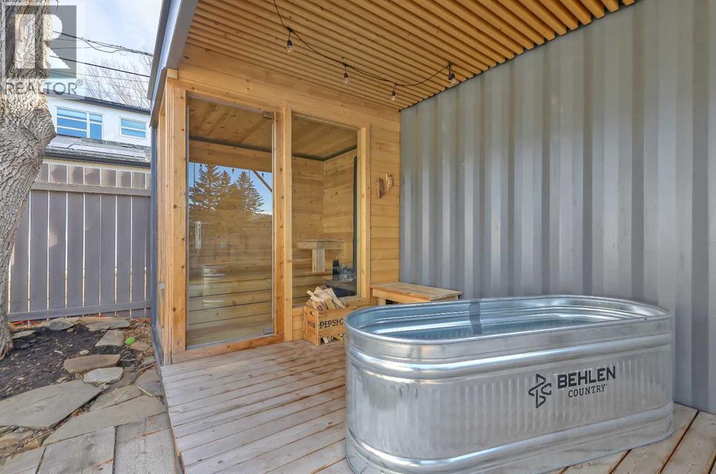 Single Family House for Sale in   Avenue NW Montgomery Calgary 