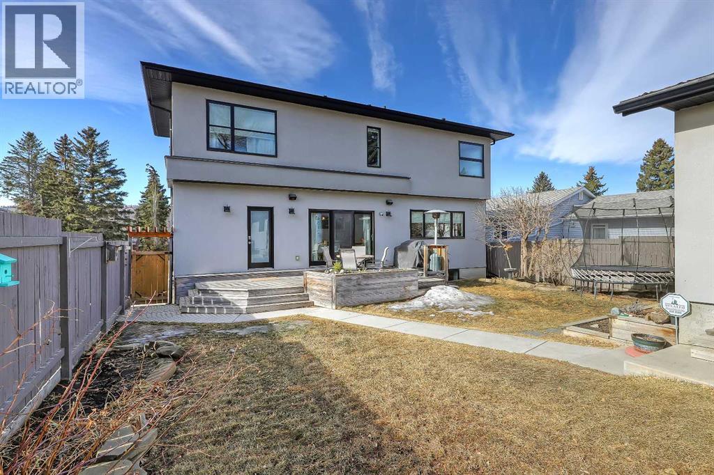 Single Family House for Sale in   Avenue NW Montgomery Calgary 