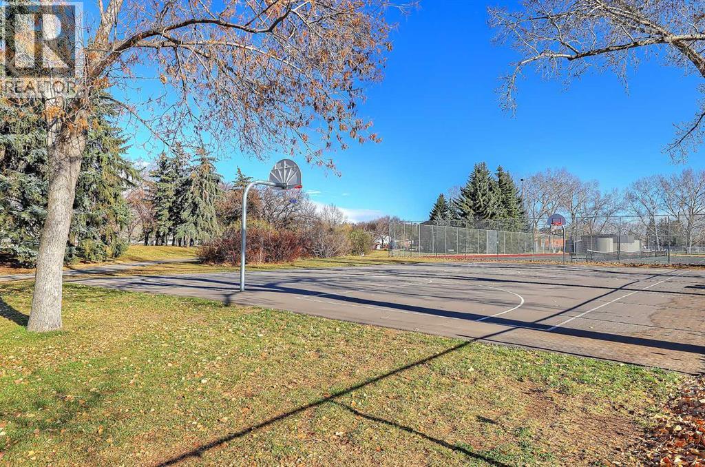 Single Family House for Sale in   Avenue NW Montgomery Calgary 