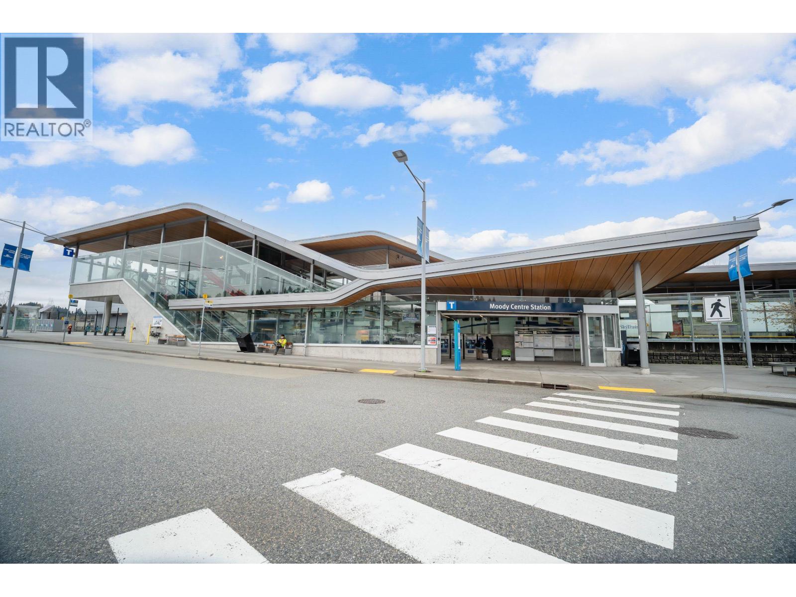 212 3018 ST GEORGE STREET, Port Moody