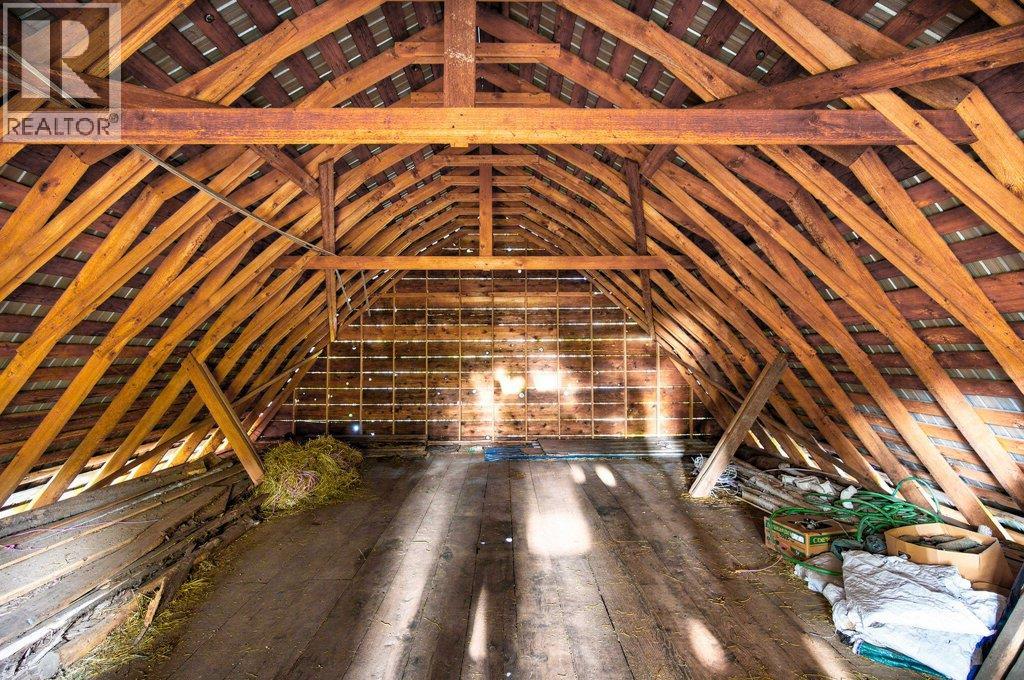 4198 Malakwa Road, Malakwa