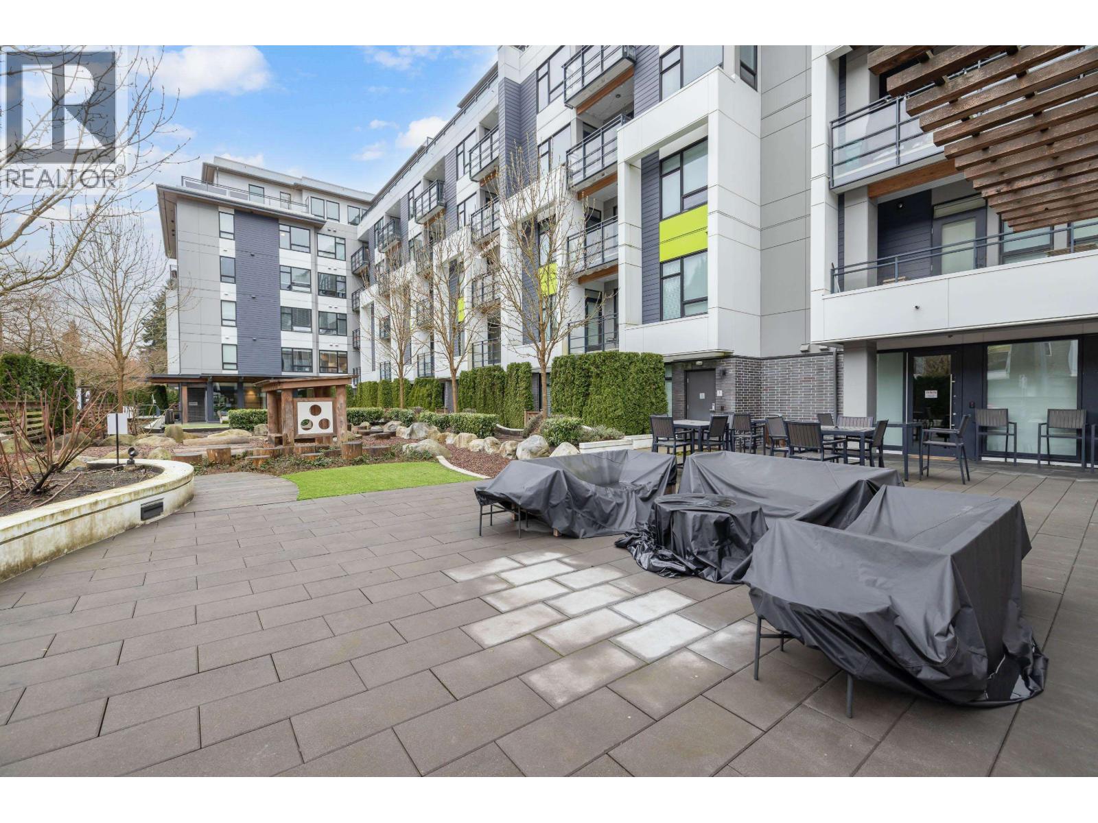 212 3018 ST GEORGE STREET, Port Moody