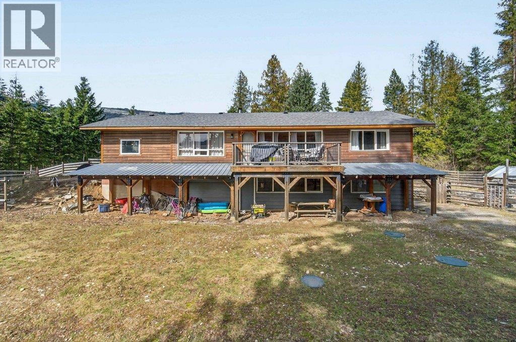 4198 Malakwa Road, Malakwa