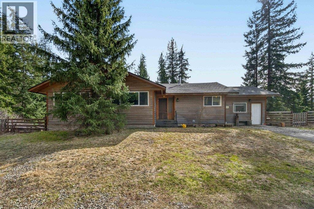 4198 Malakwa Road, Malakwa