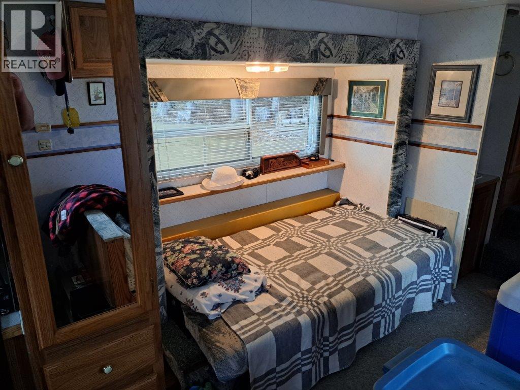 162 Link Lake Road, Princeton