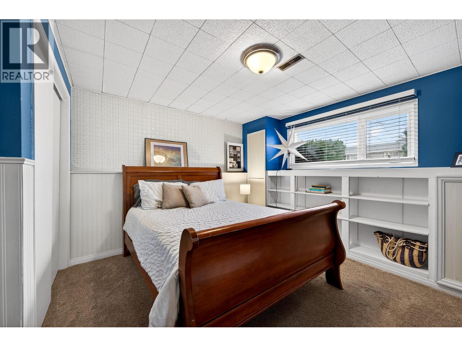 2436 Greenfield Avenue - 26