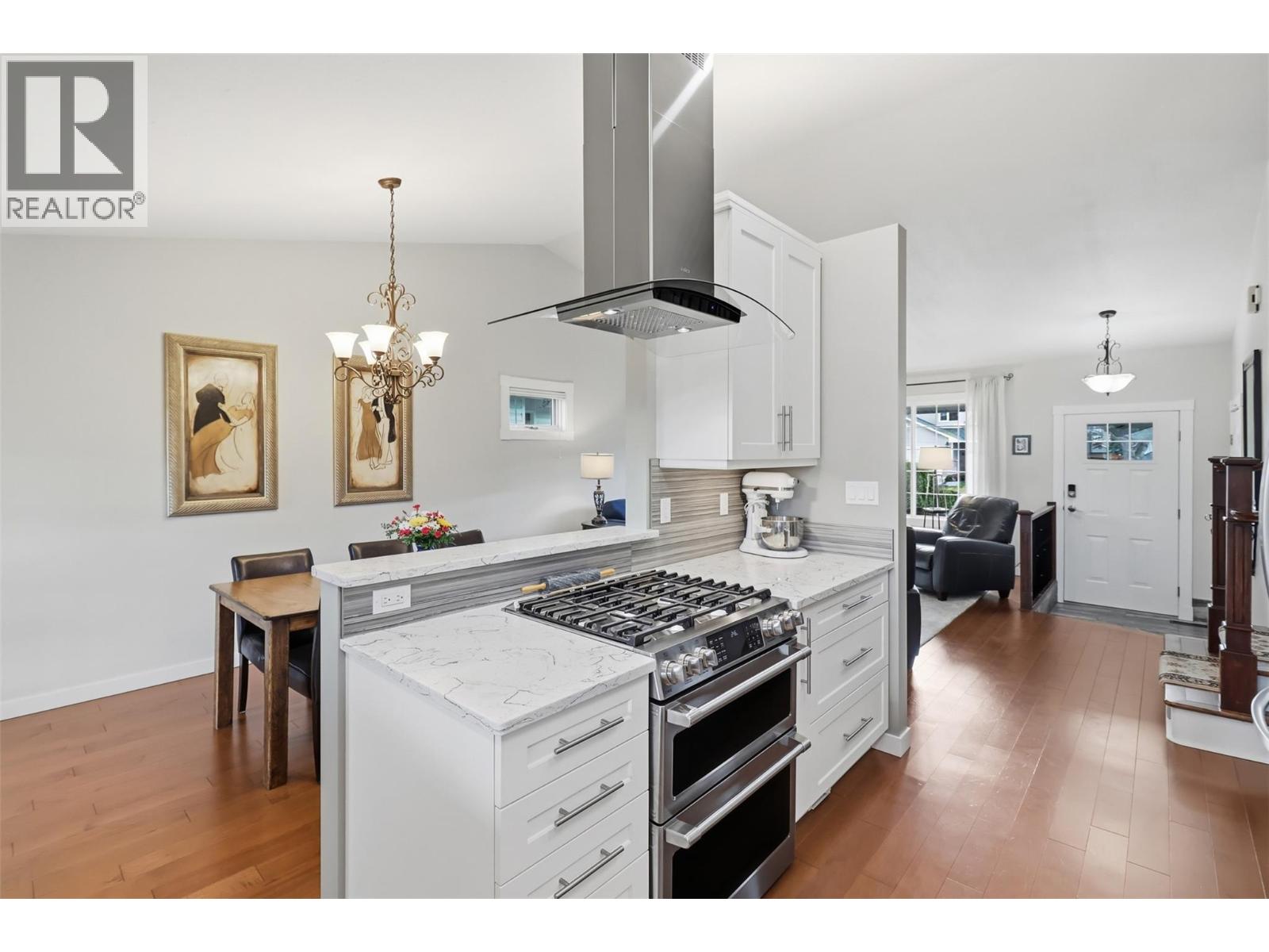  1930 TINNISWOOD Court, Kamloops