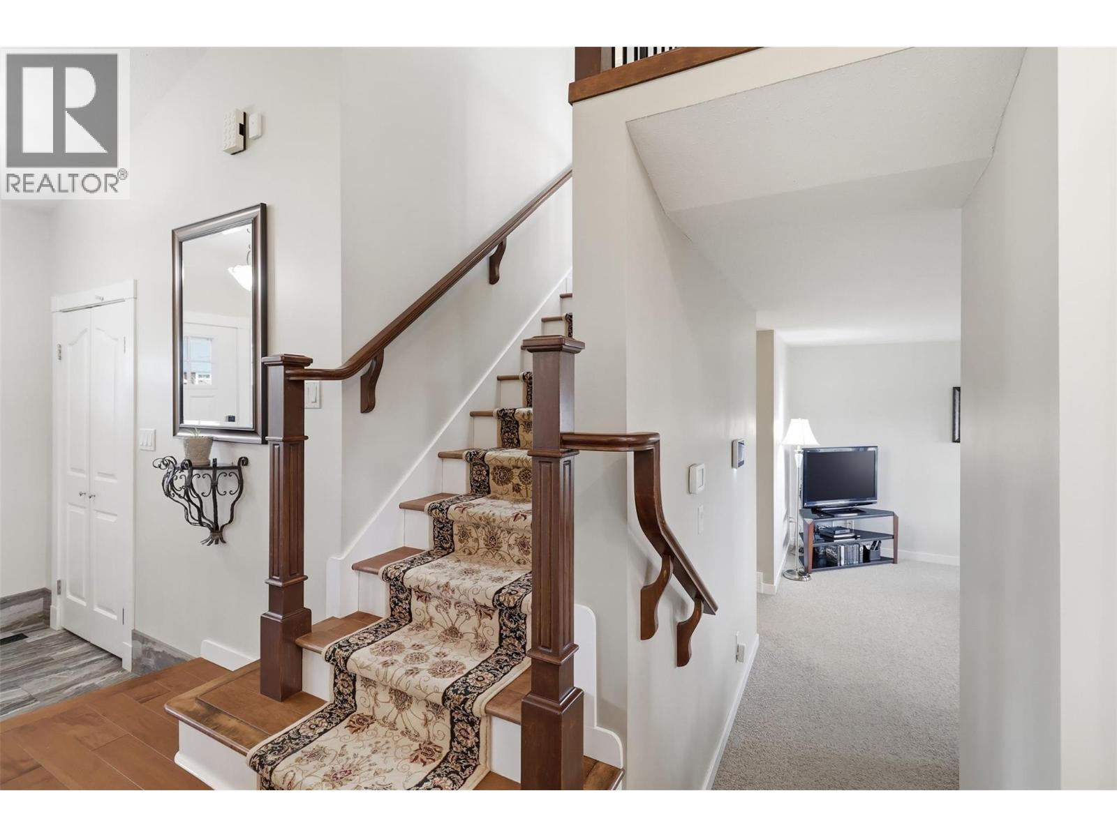  1930 TINNISWOOD Court, Kamloops