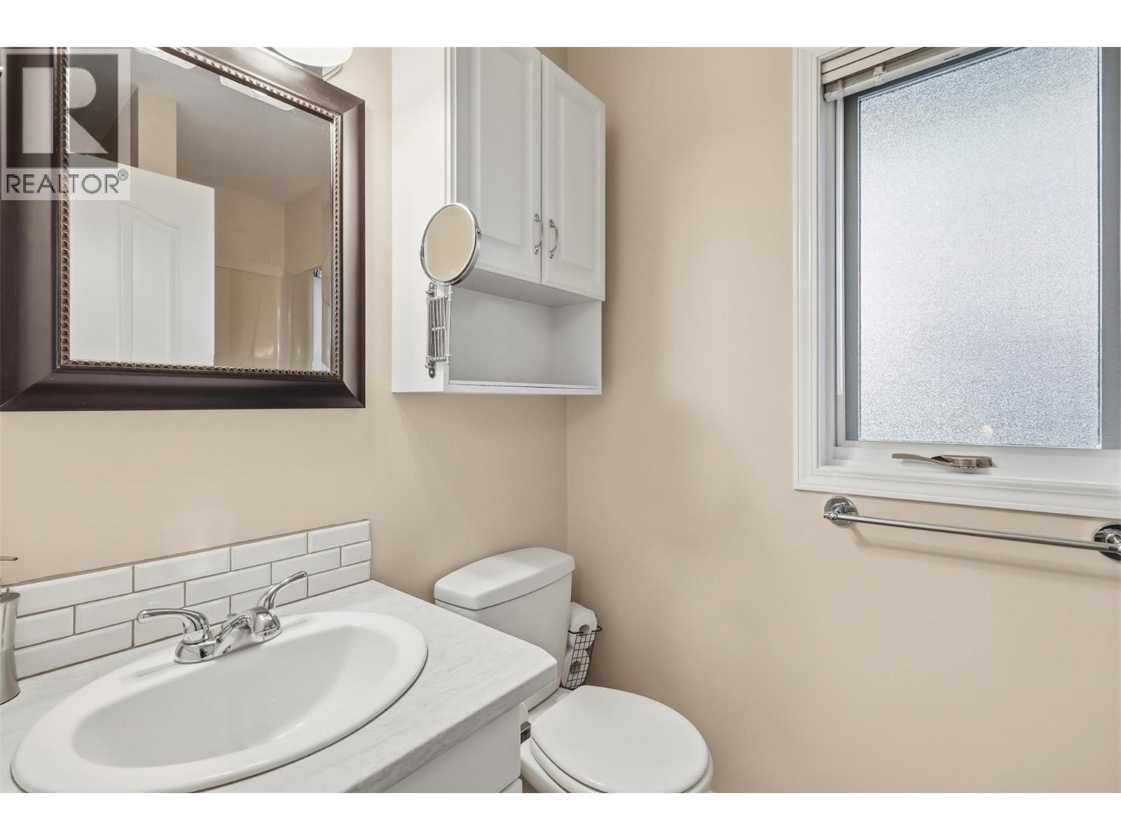  1930 TINNISWOOD Court, Kamloops