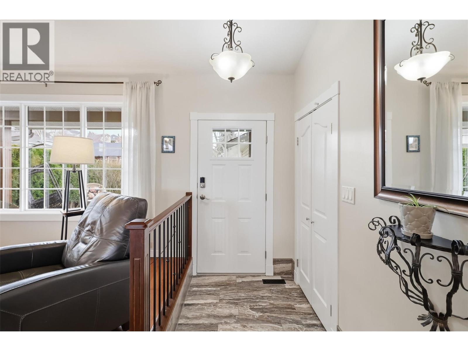  1930 TINNISWOOD Court, Kamloops