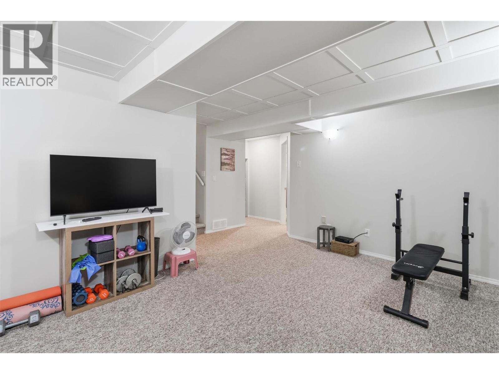  1930 TINNISWOOD Court, Kamloops