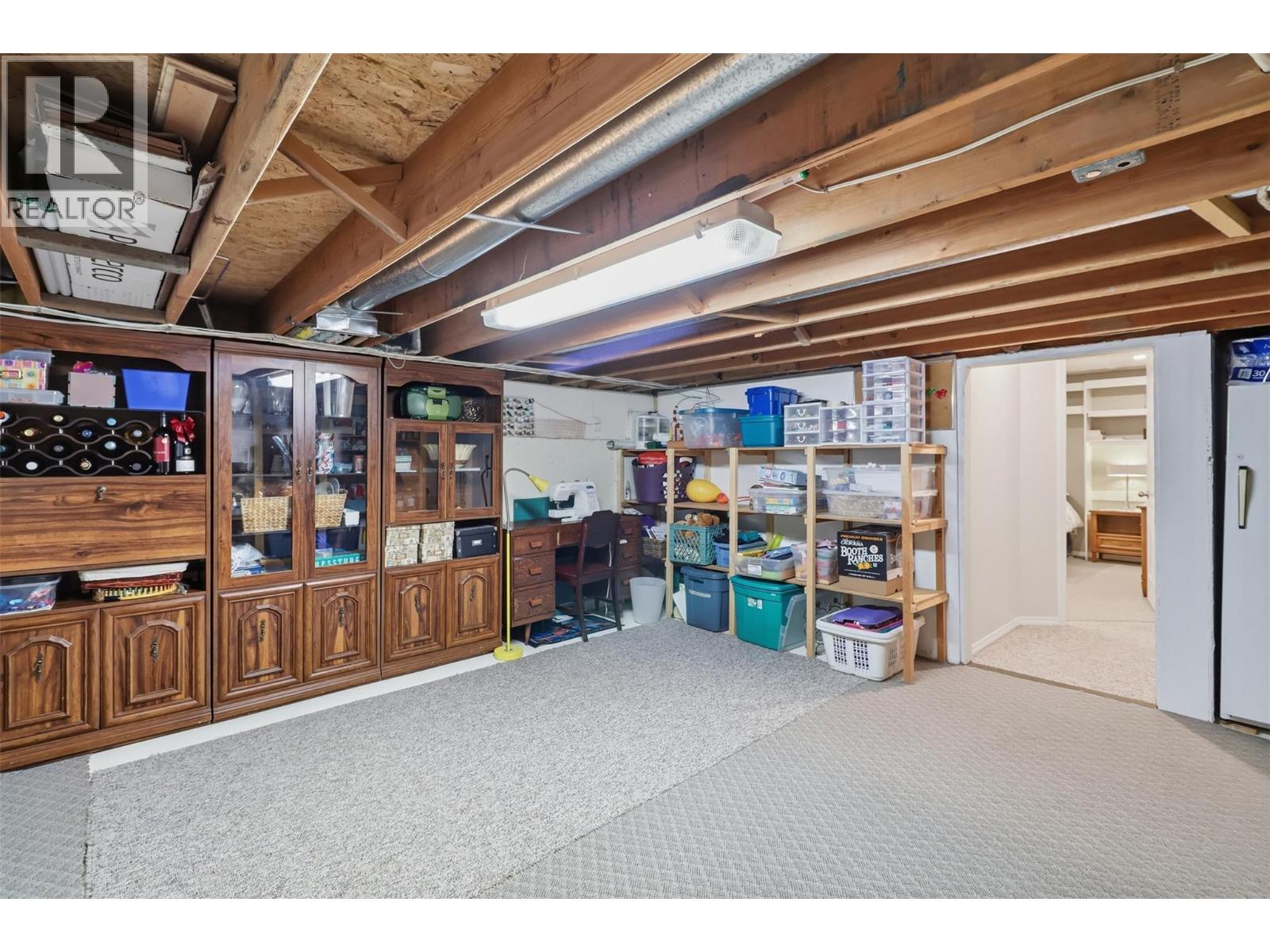  1930 TINNISWOOD Court, Kamloops