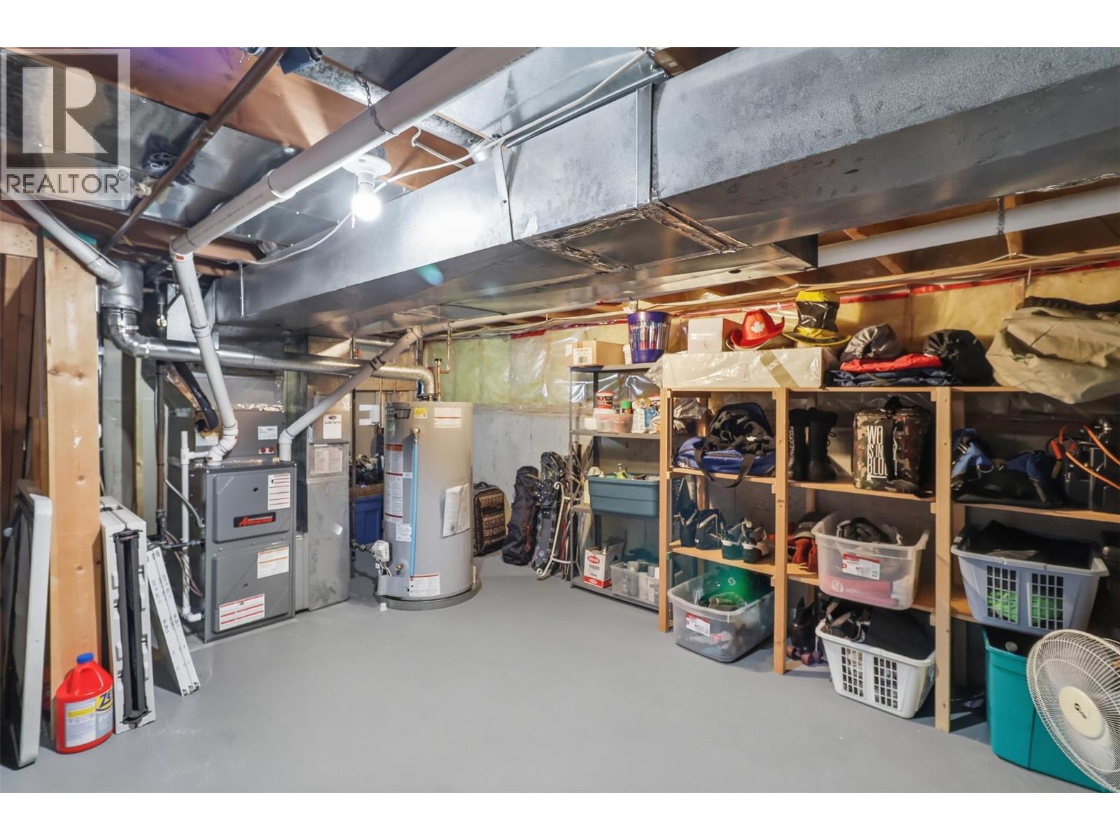  1930 TINNISWOOD Court, Kamloops