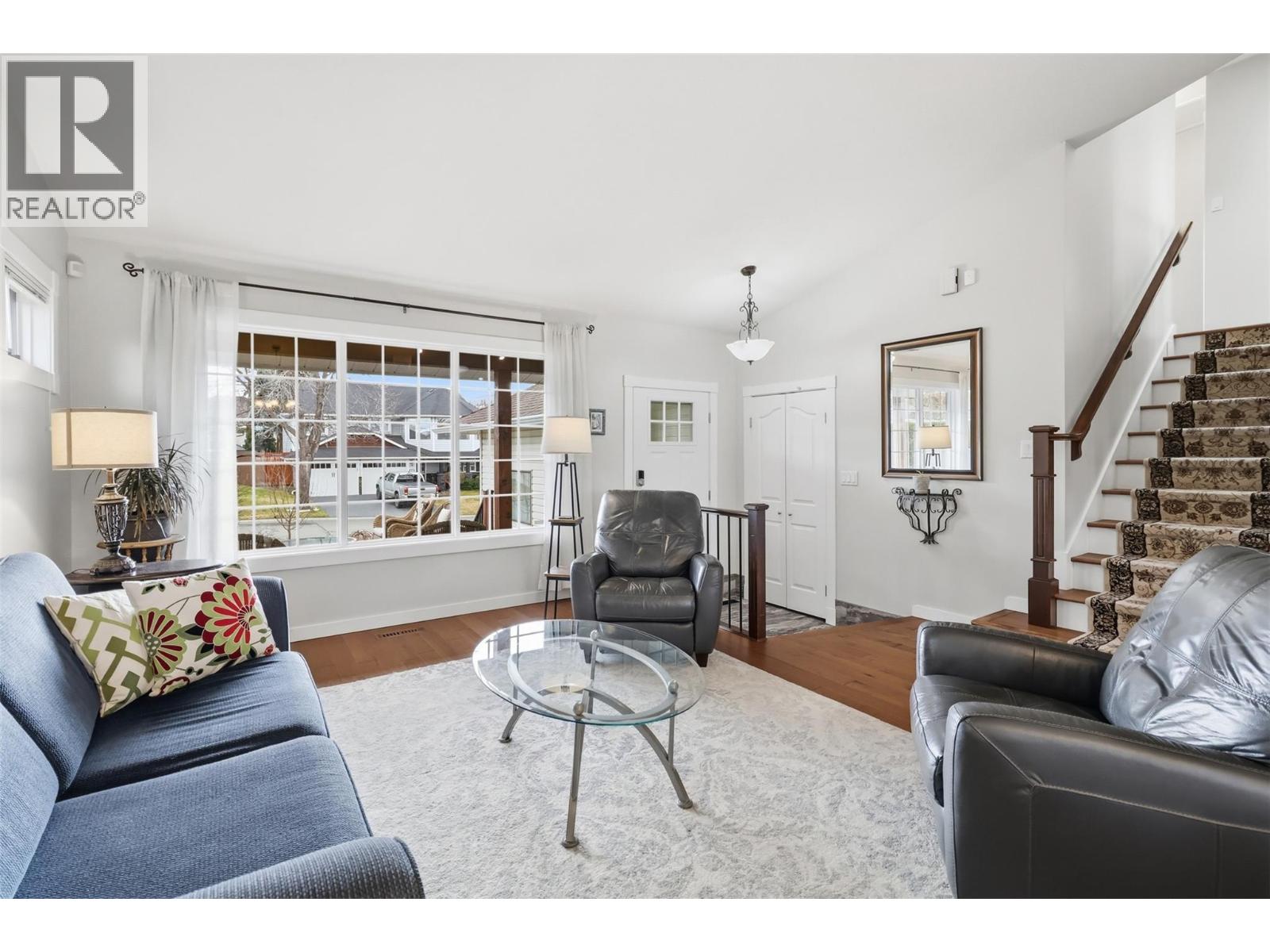  1930 TINNISWOOD Court, Kamloops