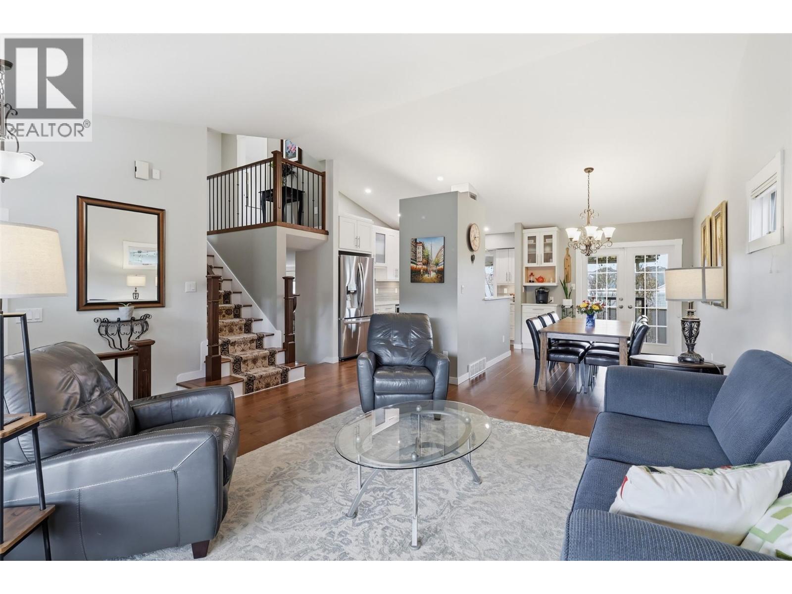  1930 TINNISWOOD Court, Kamloops