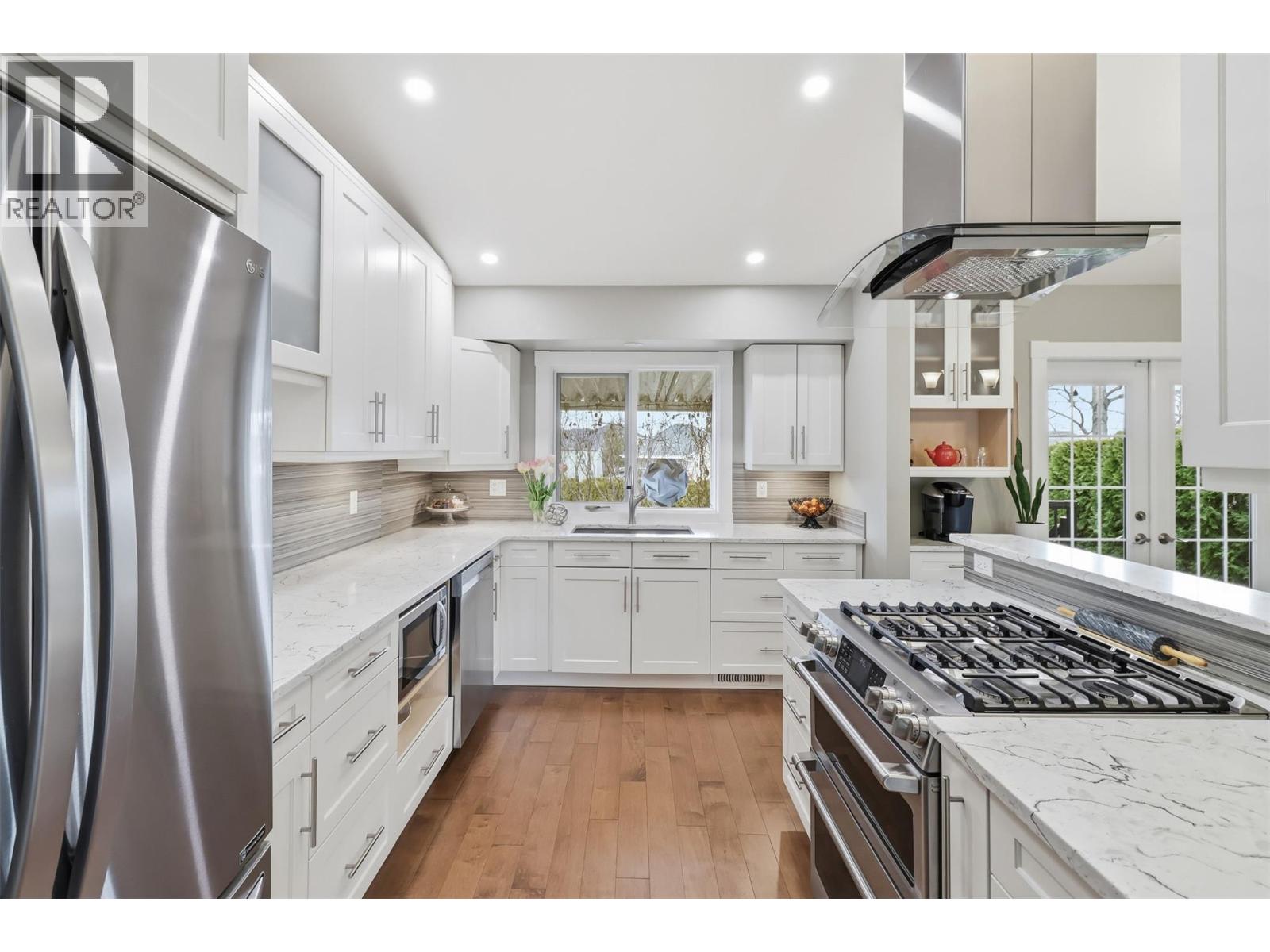  1930 TINNISWOOD Court, Kamloops