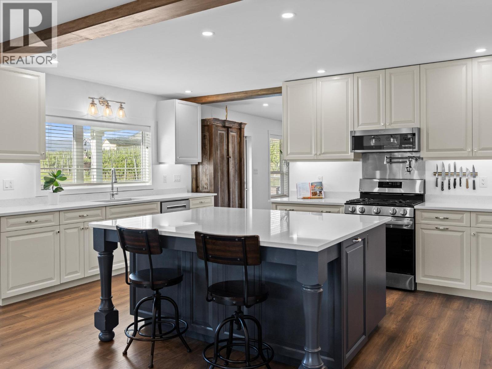 7207 Tucelnuit Drive, Oliver