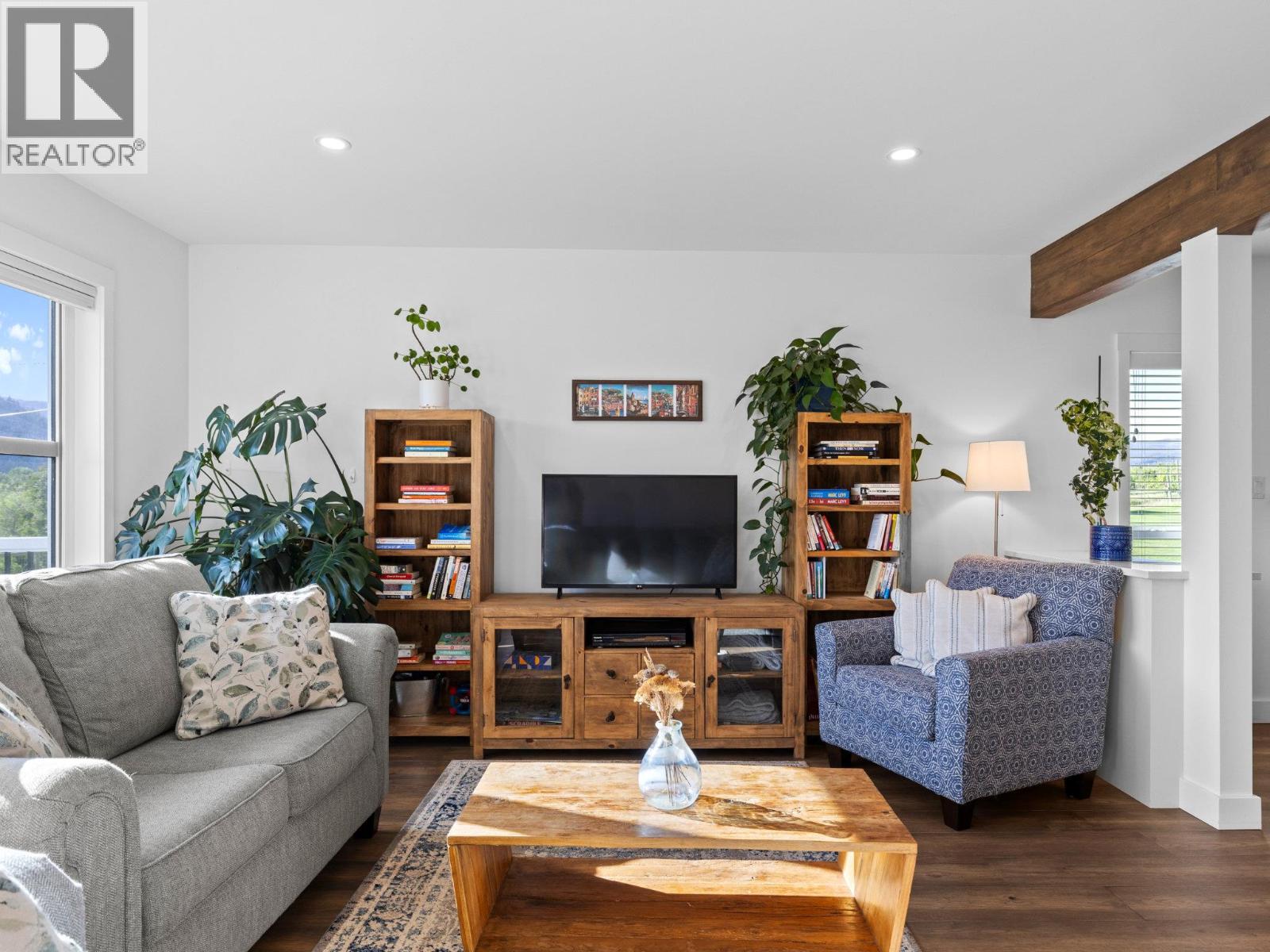 7207 Tucelnuit Drive, Oliver