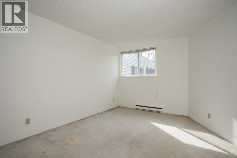 #201-8391 BENNETT Road, Richmond