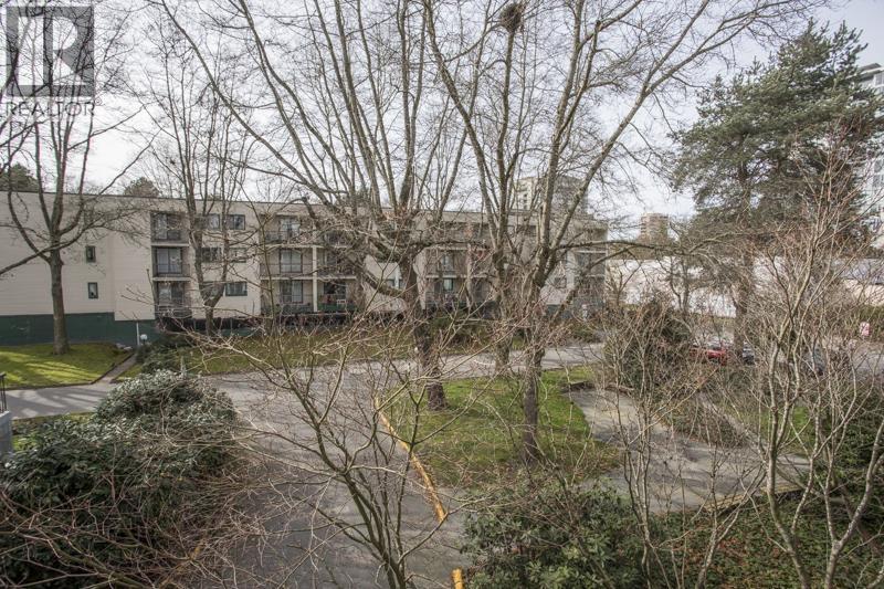 #201-8391 BENNETT Road, Richmond