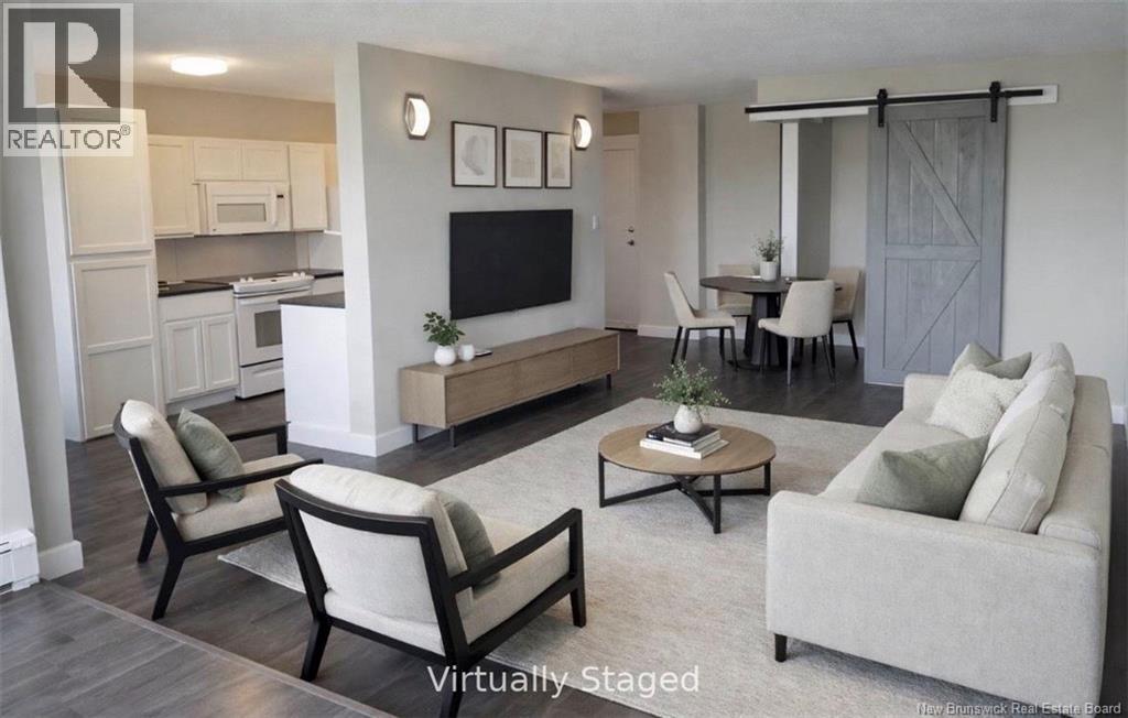 #1006 310 WOODWARD AVENUE - 4