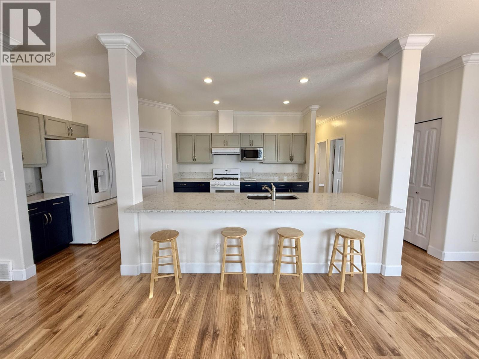 #158 1702 DYKE ROAD - 12