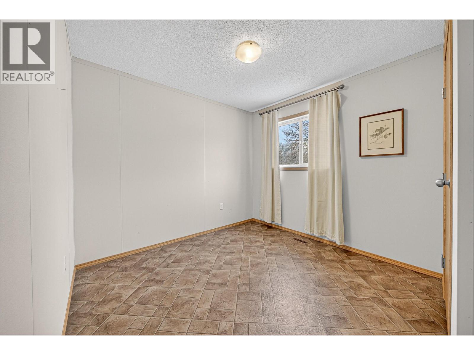 100 INDUSTRIAL ROAD 1 Road Unit# 108, Sparwood