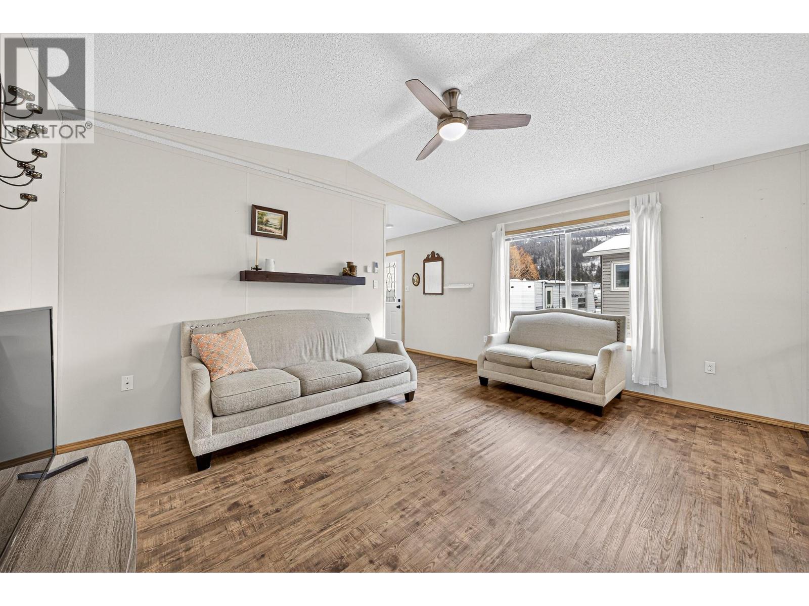 100 INDUSTRIAL ROAD 1 Road Unit# 108, Sparwood