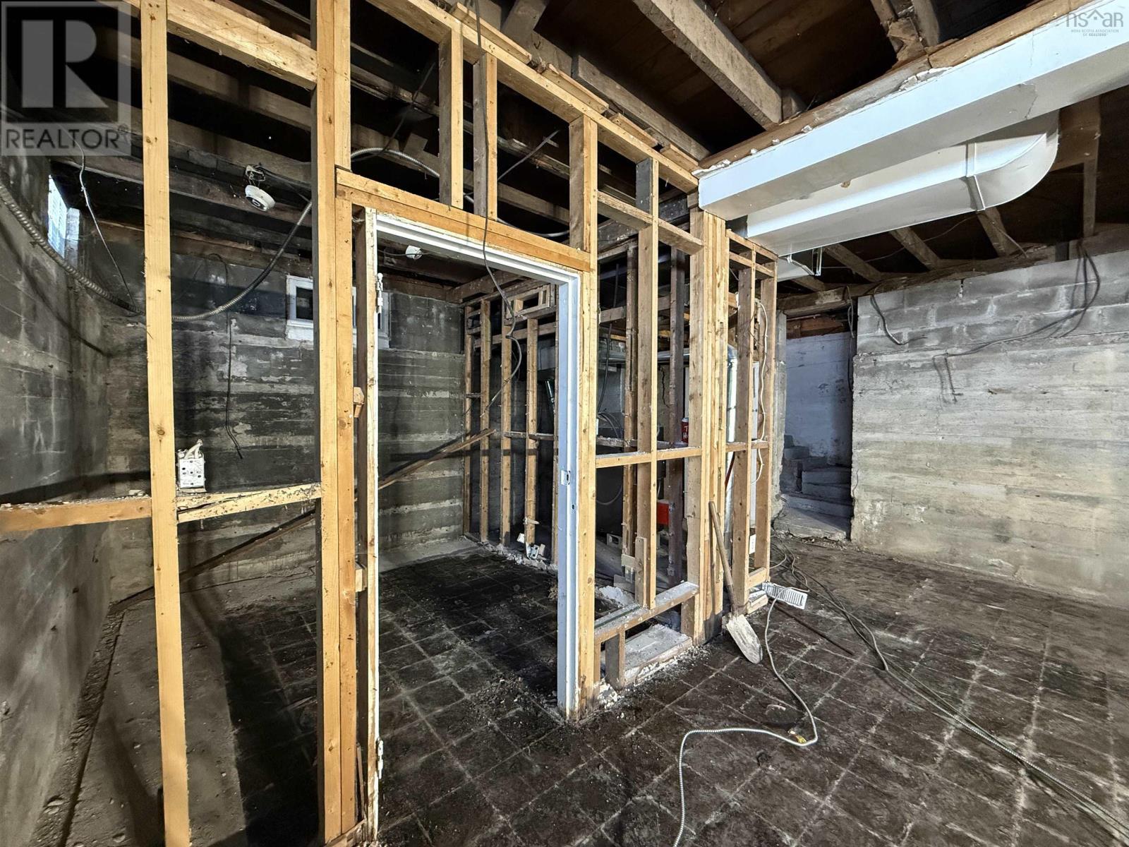 Property 9 of 30 of 5 Kirk Road