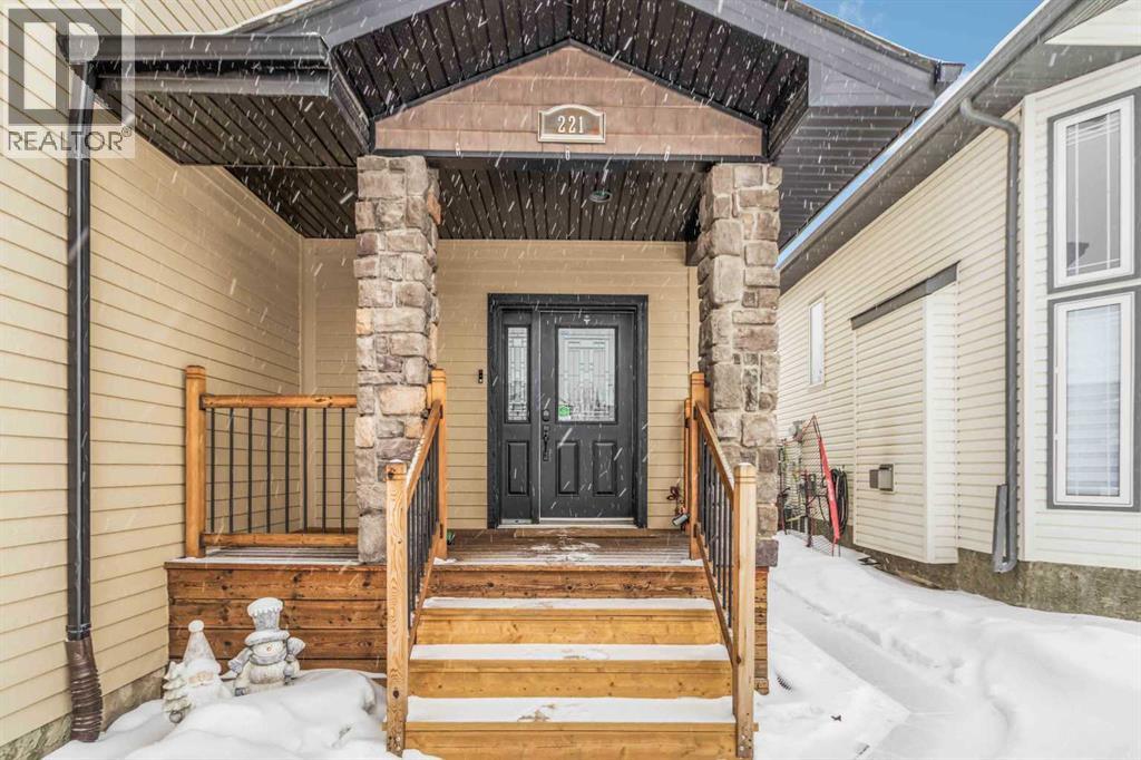 221 Fox Crescent, Fort McMurray