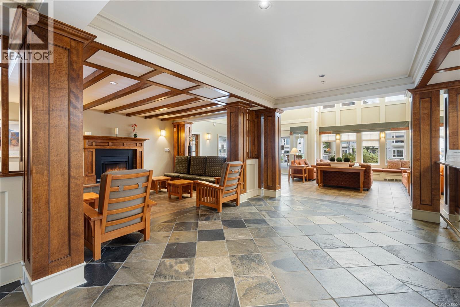 #202 5670 Edgewater Lane - 40