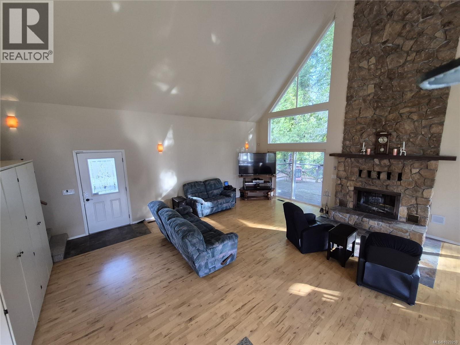 12270/12272 CHANDLER RD - 12