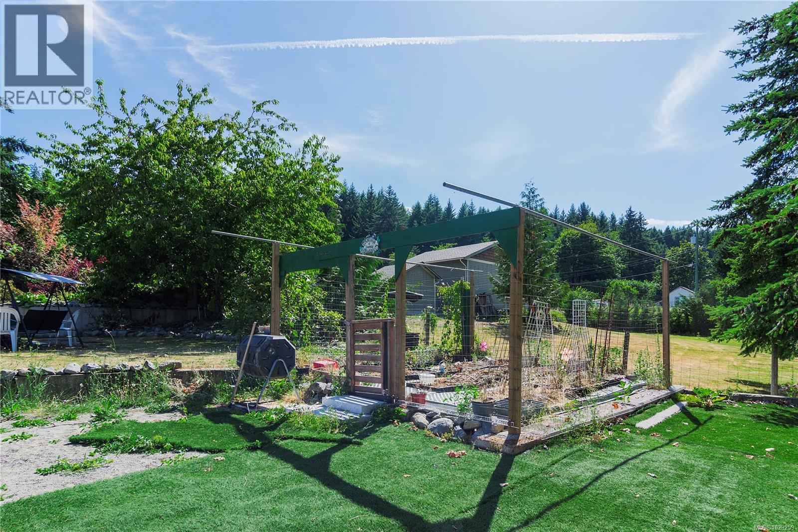 12270/12272 CHANDLER RD - 63