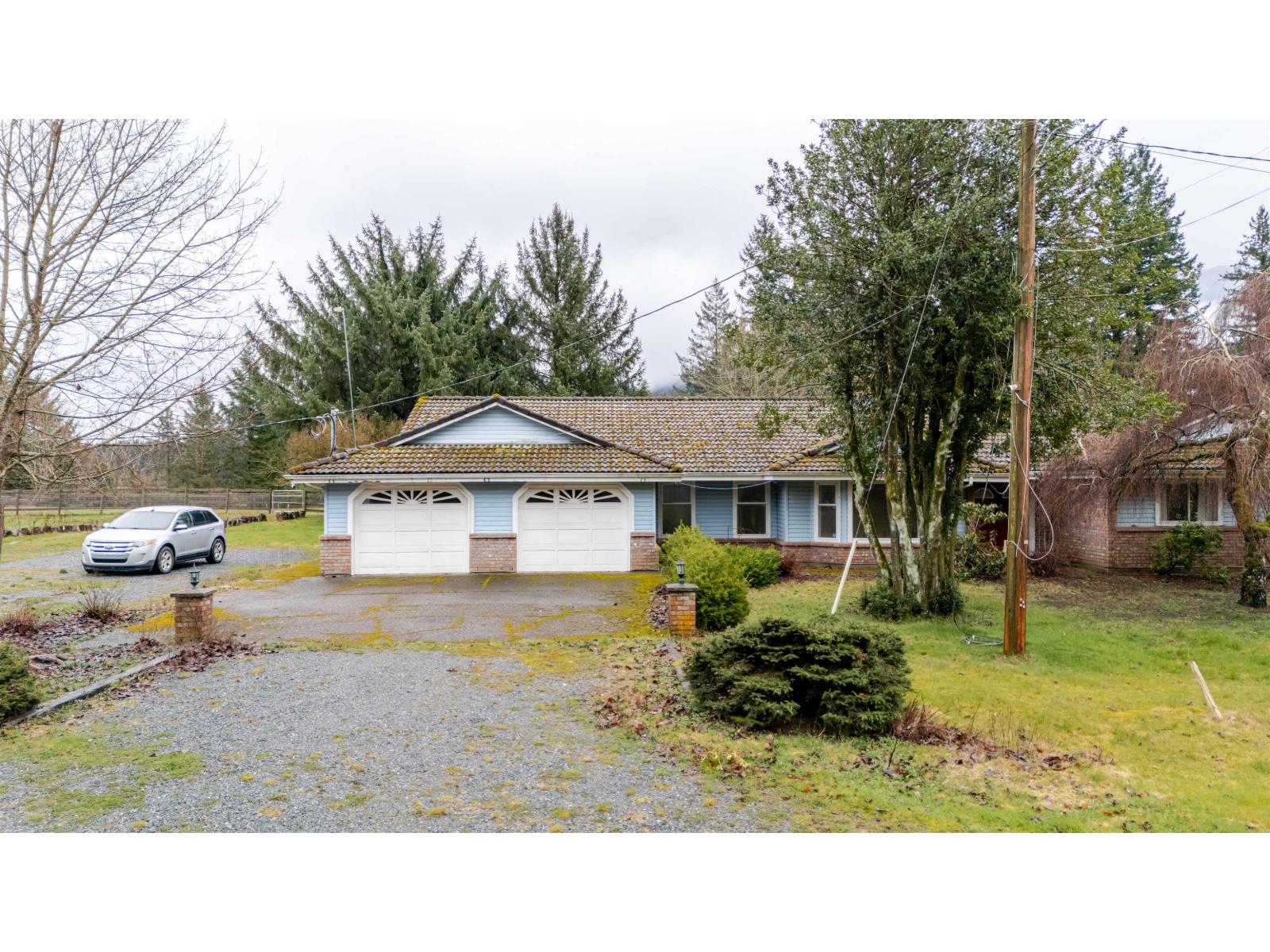 40895 HENDERSON Road - photo 2